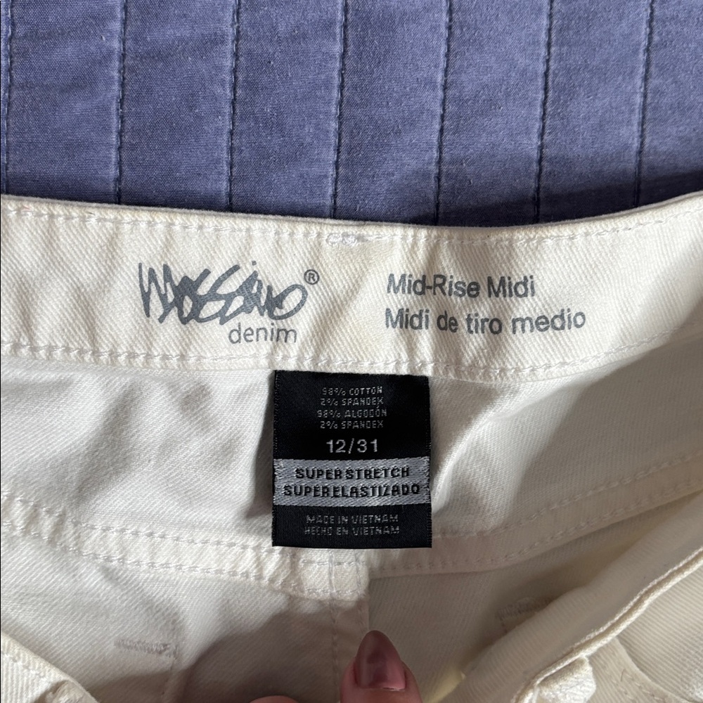 Mossimo Supply Co. White Denim Roll-Cuff Jean Shorts - Picture 2 of 7